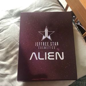Jeffree Star alien pallet